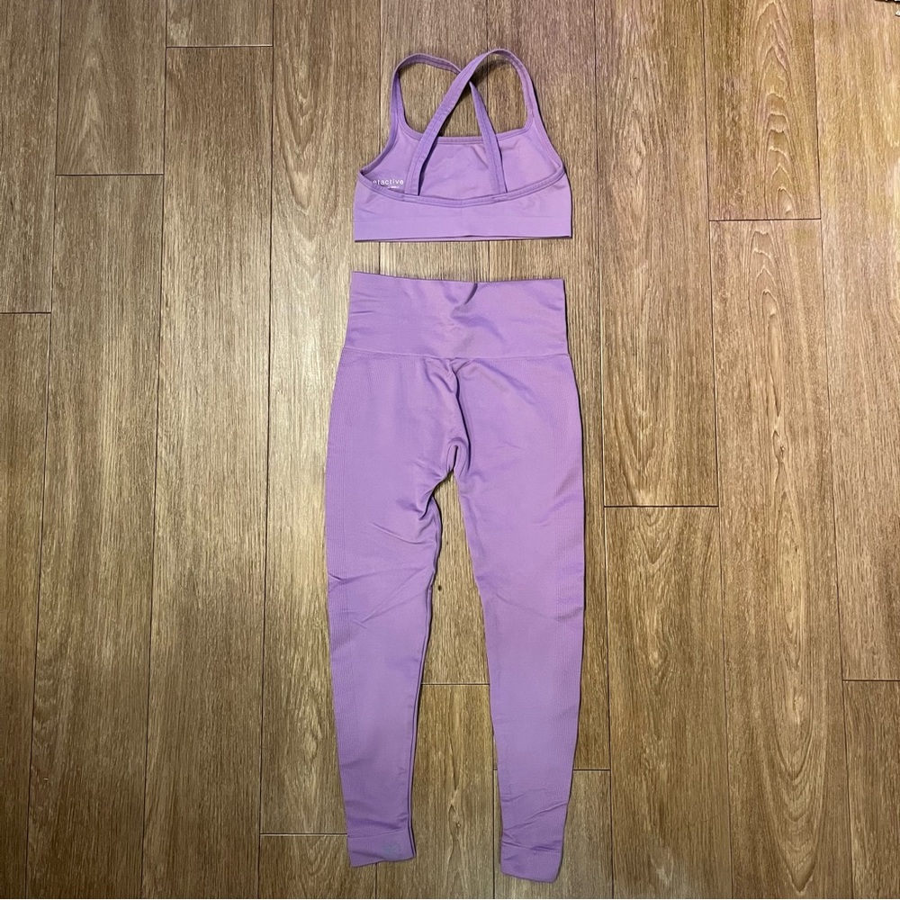 SET ACTIVE Sports Bra & Legging Set
